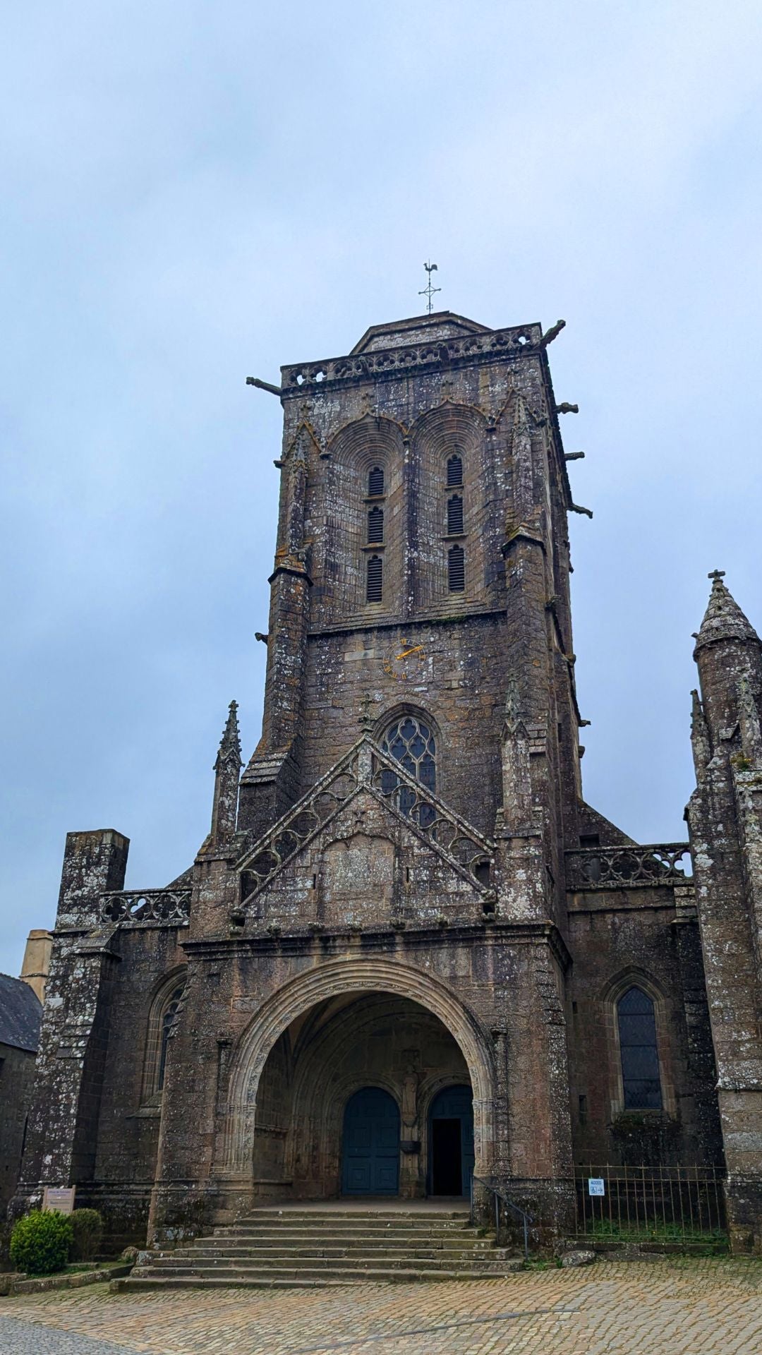 Énigmes à Locronan